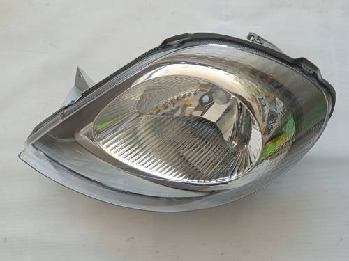 TRAFİC 2 ÖN FAR SAĞ-SOL 7700311371